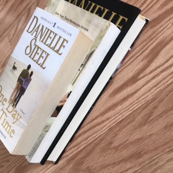 3 D.S. BOOKS - Picture 7 of 8